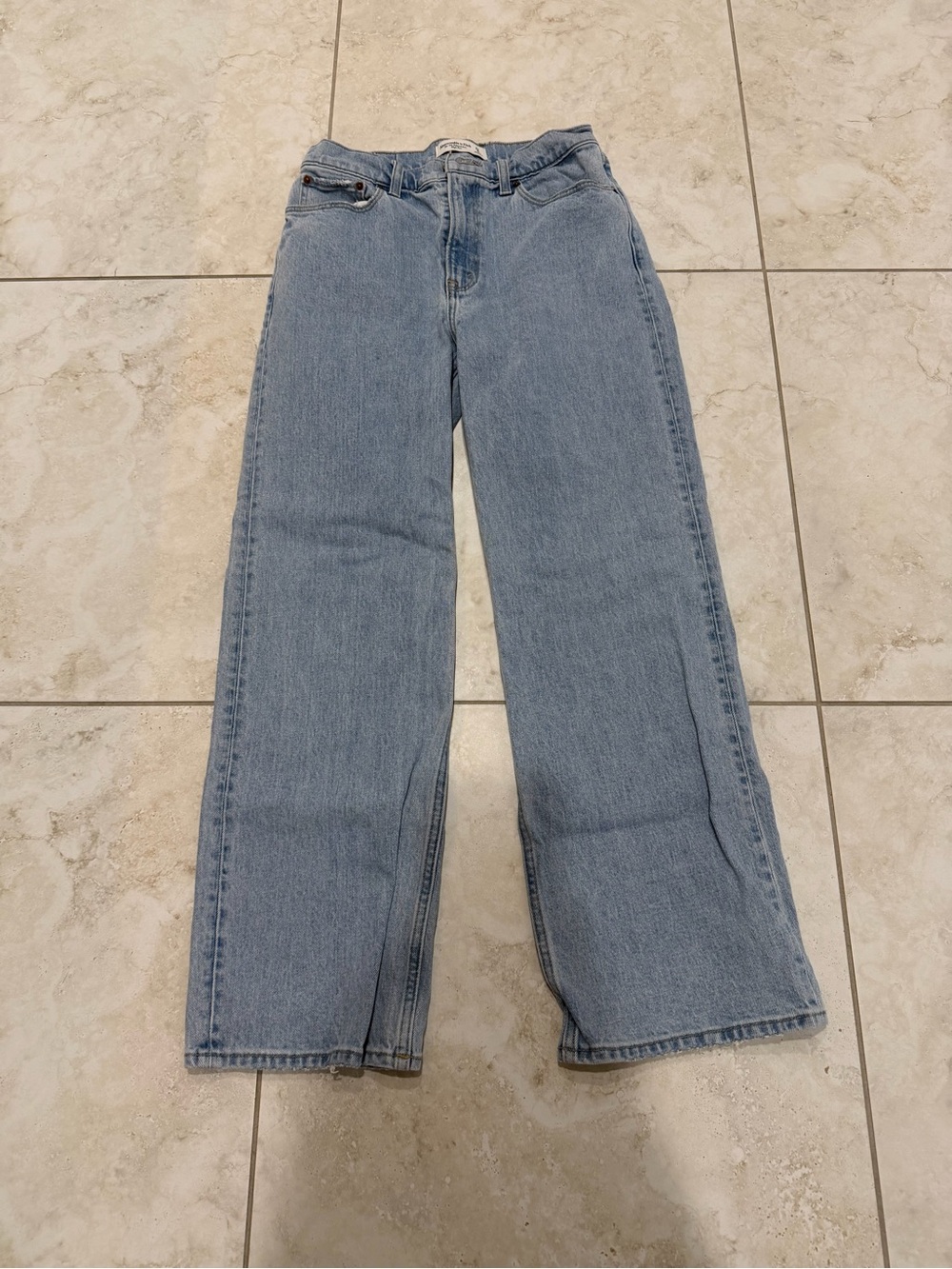 Abercrombie & Fitch 90’s Relaxed High Rise Jeans